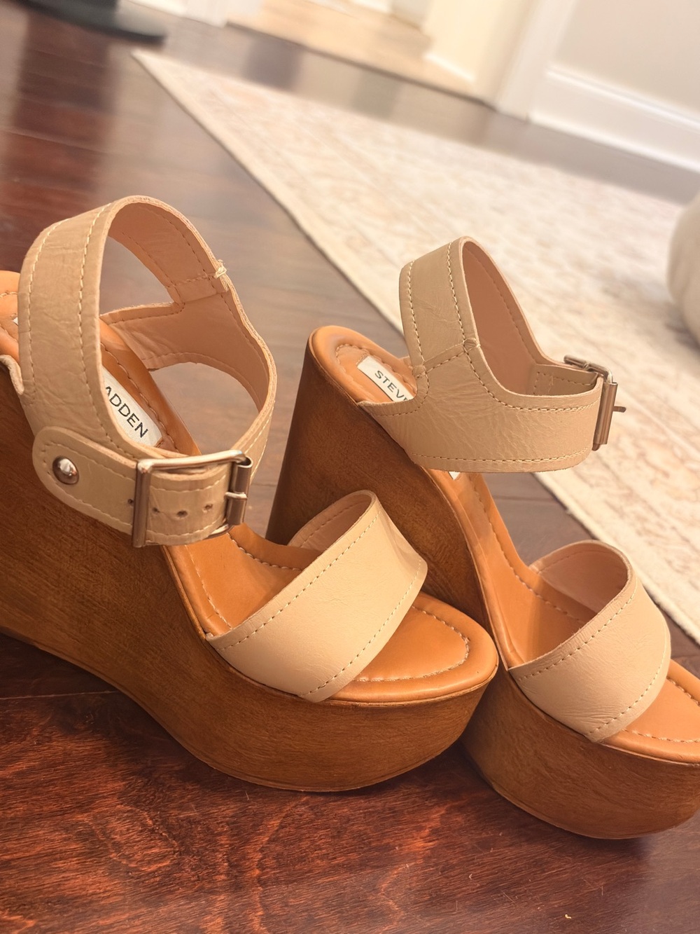 Steve Madden Nude Cream Platform Sandals with Ankle Strap - Picture 4 of 5